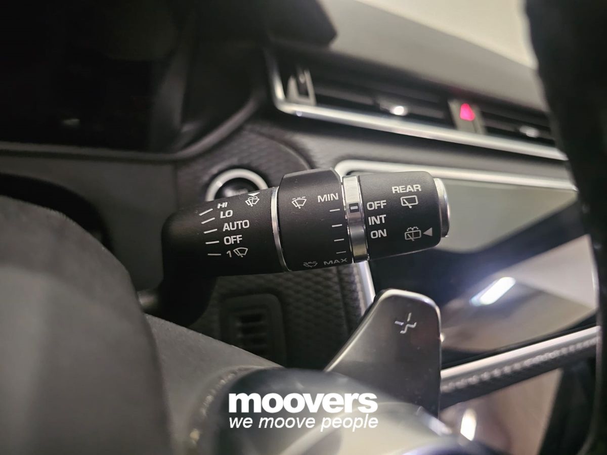 LAND ROVER Range Rover Velar 3.0 V6 SD6 300 CV R-Dynamic S